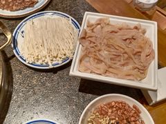 -小天鹅火锅·一线江景洪鼎旗舰店(洪崖洞店)