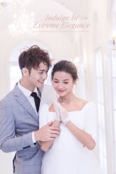 -现代经典婚纱摄影