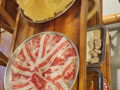 -洱火云南酸菜牛肉火锅(石景山当代商城店)