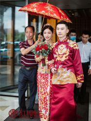 -LOVE SHINE婚纱·红鼎庄龙凤褂·妈妈装定制