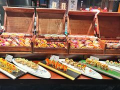 -雍容荟帝王蟹活龙虾展台自助(IFS黑金店)