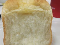 -HOT CRUSH趁热集合·现烤面包(上海环球港店)