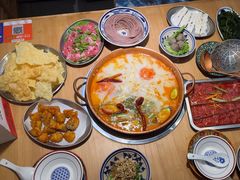 -洱火云南酸菜牛肉火锅(石景山当代商城店)