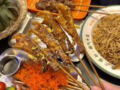 -威记烧嘢·南宁烧烤·超级生牛(绿地店)