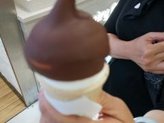 巧克力华夫甜筒-DQ·蛋糕·冰淇淋(虹口龙之梦店)