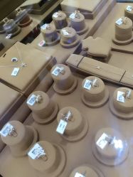 -恒阳珠宝·高级定制镶嵌·天然彩宝·天然钻石(南京西路店)