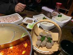 -左庭右院鲜牛肉火锅(新梅广场店)