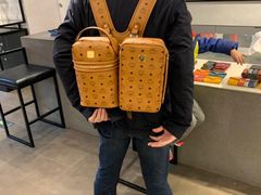 -MCM(比斯特上海购物村店)