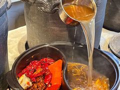 -郑记·古法黑砂锅串串(龙泉店)