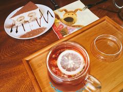 -84那年咖啡馆(李沧万达店)