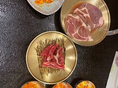 -臻牛烤肉
