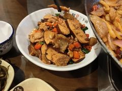 -富正毅三下锅·湘西韵味(天门山索道店)