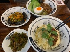 -黑白电视长沙小吃(美林M·LIVE天地东座店)