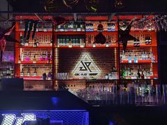 -UP嘻哈酒吧(粉巢店)