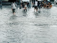 -上海游泳馆(地铁站)