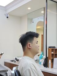 -理昂男士理发店 Barber shop
