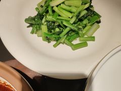 -新淮扬村·淮扬菜·北京烤鸭·世界美食之都示范店(崇文门店)