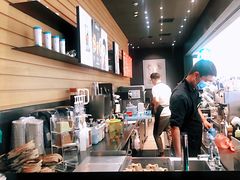 -星巴克臻选(青岛金狮广场店)