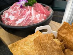 -三人行骨头王火锅(长寿店)