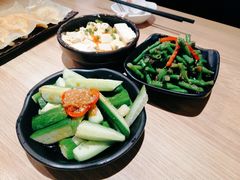 招牌壹号锅贴-老班长手工灌汤包(望京华彩店)