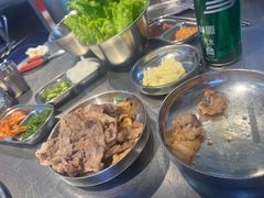 -哈哈碳都·牛肋条无限自助烤肉(台江万达店)