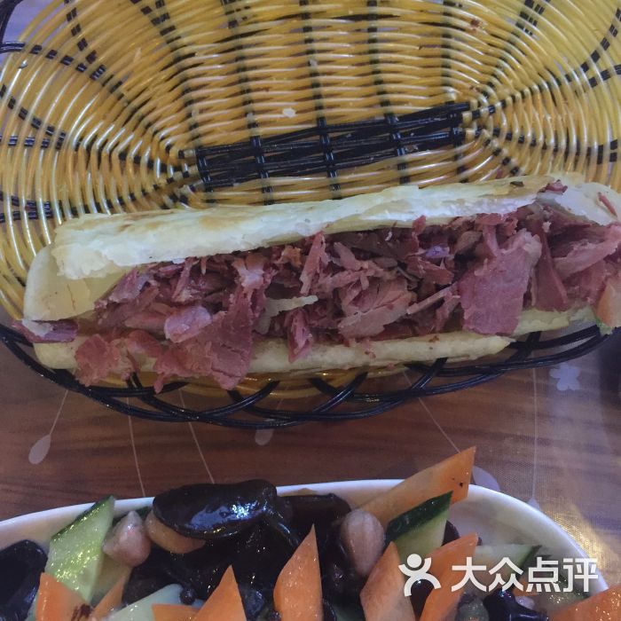 万贯香驴驴肉火烧图片 - 第6张