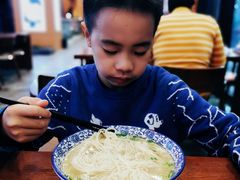 枫镇大肉面-裕兴记面馆(现代传媒广场店)