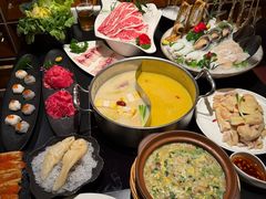 -鲜入唯煮·港式海鲜牛肉火锅(金宝街店)