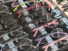 -优视觉视光中心•青少年近视防控(新世界中心写字楼店)