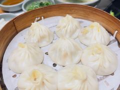 -馋三尺蟹粉小笼(人民广场店)