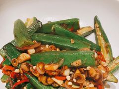 小炒秋葵-小大董·烤鸭(凤凰汇店)