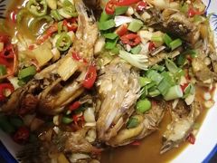 红烧杂鱼-老铁私房菜