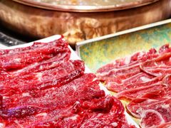 招牌牛腩骨汤锅-牛村来人潮汕牛肉火锅(西单店)