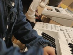 -雅马哈音乐中心 钢琴双排键鼓吉他(静安大融城店)