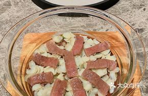 Jasmine and Nine-Year-Old Lily Scented 5A Wagyu