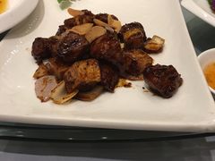 -御花园·粤菜·海鲜火锅(中山公园店)