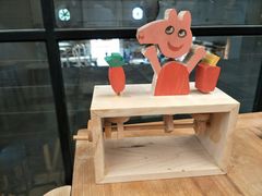 -几个木匠匠人厨房