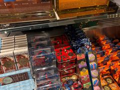 -VENCHI 闻绮(北京国贸商城店)