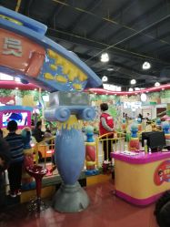 -维佳童话镇演出现场(徐东店)