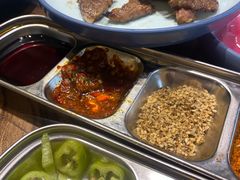 -明洞阿姨·韩式酱蟹烤肉·创意料理(三元桥店)