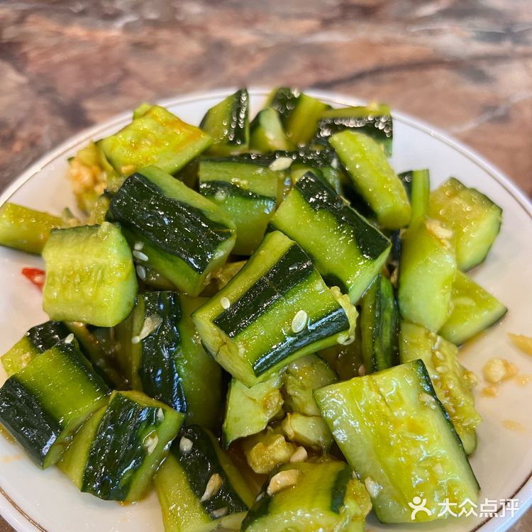 这家小龙虾真不愧是排队王…