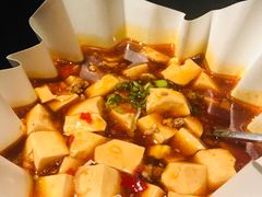-穹六人间 people 6(岳阳路店)