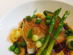 大西洋比目鱼配朝鲜蓟芦笋-蝶舍·MAISON PAPILLON