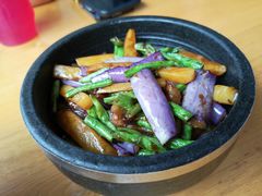 石锅地三鲜-几荷·恰似故人来(秀水广场店)