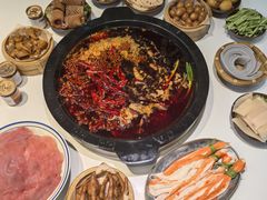 -卤校长老火锅(杨家坪直营店)