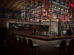 -FOUR PLAY BAR
