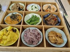 -轻蔬不用等·素食(江苏路店)