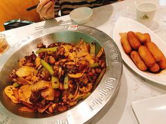 -蛙蛙叫·干锅年代(钻石广场店)