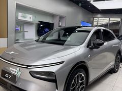 -小鹏汽车(上海静安大融城店)