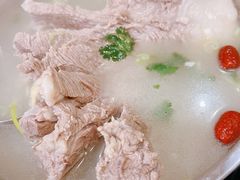 手扒羊肉-郭记原生态烤羊腿(长宁路店)